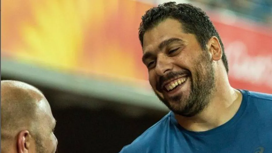 "Είμαι πολύ φορτισμένος και στεναχωρημένος με πολλές σκέψεις στο μυαλό"