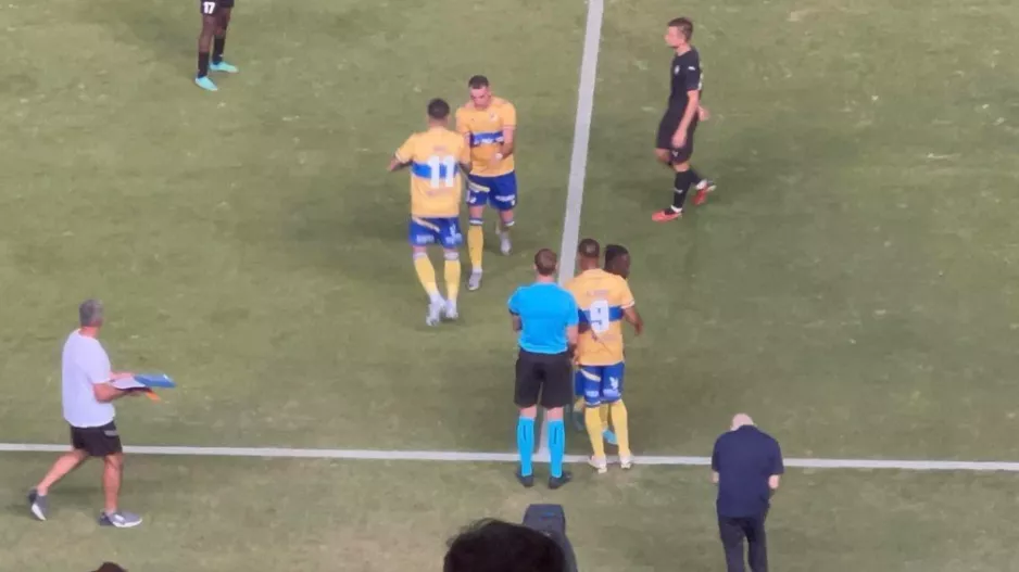 Ντεμπούτο για Ελ Αραμπί