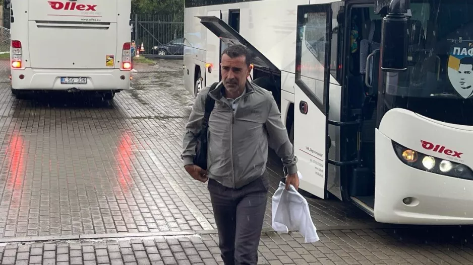 Ποιος θα παίξει δεξιά; Τα δύο σενάρια