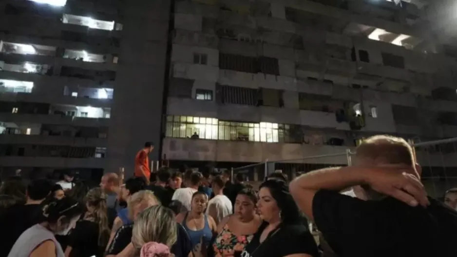 Δύο νεκροί και 13 τραυματίες από κατάρρευση μπαλκονιού στη Νάπολη (βίντεο)