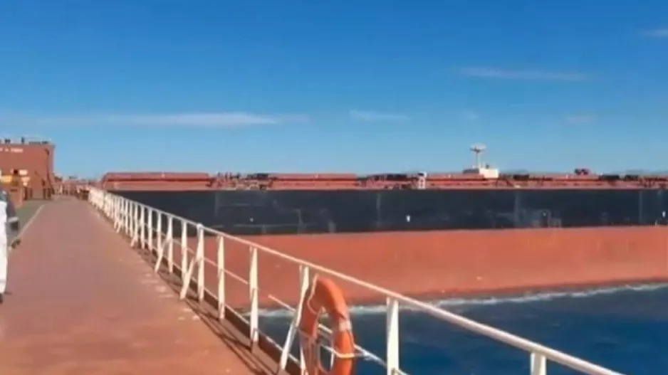Σύγκρουση φορτηγών πλοίων στο αγκυροβόλιο Hay Point της Αυστραλίας (βίντεο)