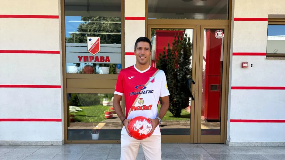 Mε τα ερυθρόλευκα ο ΜΕΝΤΟ!