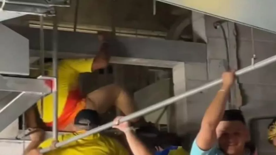 Οπαδοί τρύπωσαν στους αεραγωγούς για να μπουν στο γήπεδο του τελικού του Copa America!