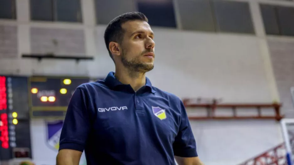 Ο νέος σταθμός του Γιάννη Δαμαλή