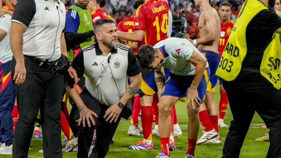 (ΒΙΝΤΕΟ) Tραυμάτισε τον Μοράτα... στην προσπάθεια του να πιάσει εισβολέα!