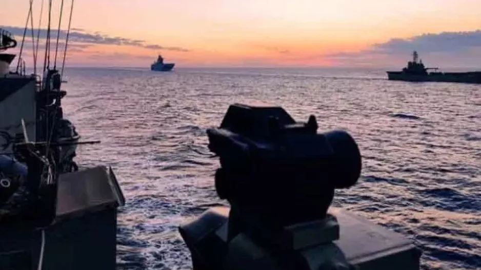Κλιμακώνει την ένταση στην Κάσο η Τουρκία με 5 πολεμικά πλοία