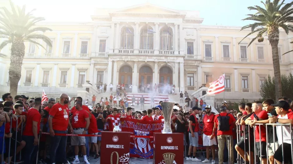 Ολυμπιακός: Μεγάλος ενθουσιασμός και όμορφη ατμόσφαιρα στην Σύρο για τις ευρωπαϊκές κούπες