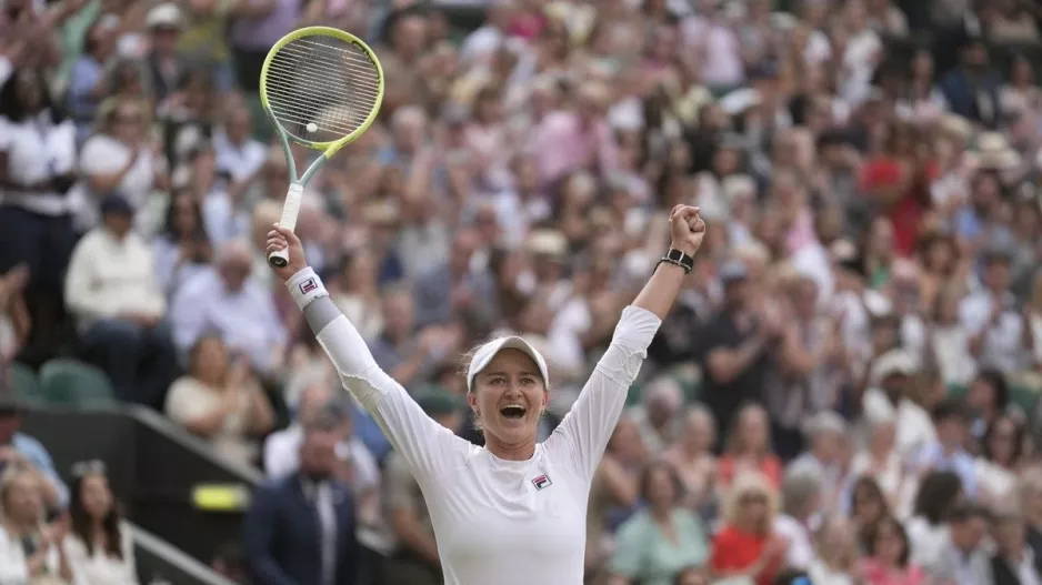 Wimbledon: Η Κρεϊτσίκοβα έκανε την ανατροπή και έδωσε ραντεβού στον τελικό με την Παολίνι
