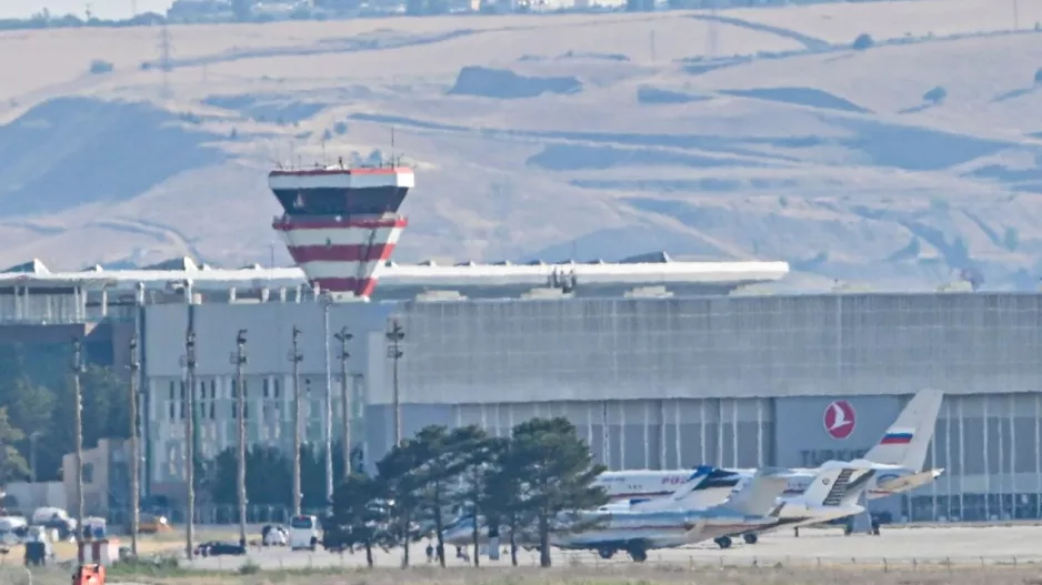 Ολοκληρώθηκε η μεγαλύτερη ανταλλαγή κρατουμένων μεταξύ Ρωσίας και Δύσης μετά τον Ψυχρό Πόλεμο