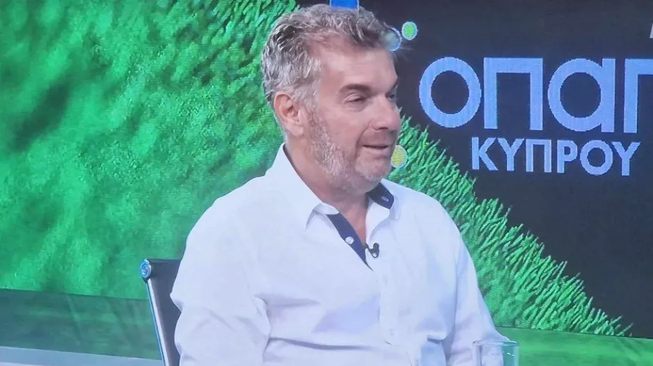 Παπασταύρου: "Μιλάμε με τρεις επιθετικούς" (Λοΐζου και... Αραούχο)