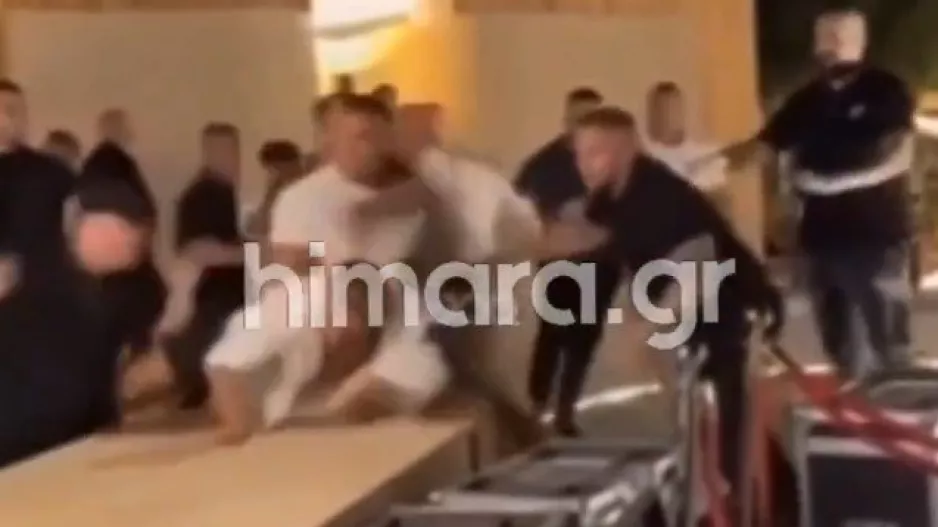 Μπουνιές και κλωτσιές έπεσαν στη συναυλία του Αργυρού στην Αλβανία (Βίντεο)