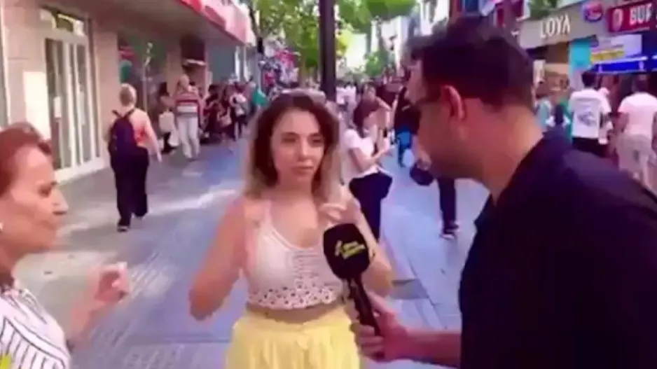 Είπε «είστε ηλίθιοι» για την απαγόρευση του Instagram από τον Ερντογάν και τη συνέλαβαν