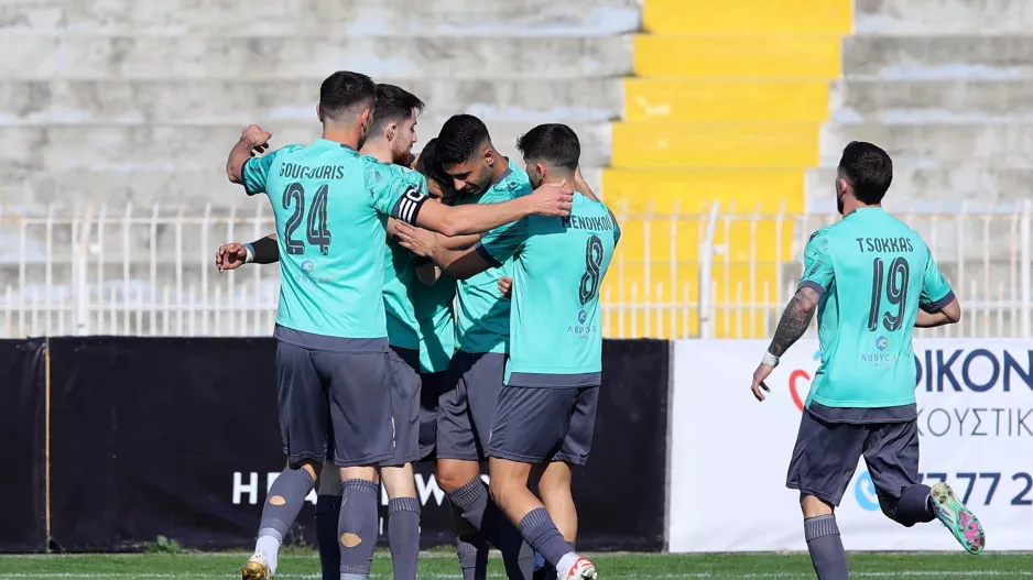Ανακοίνωσε 7αδα αποχωρήσεων   