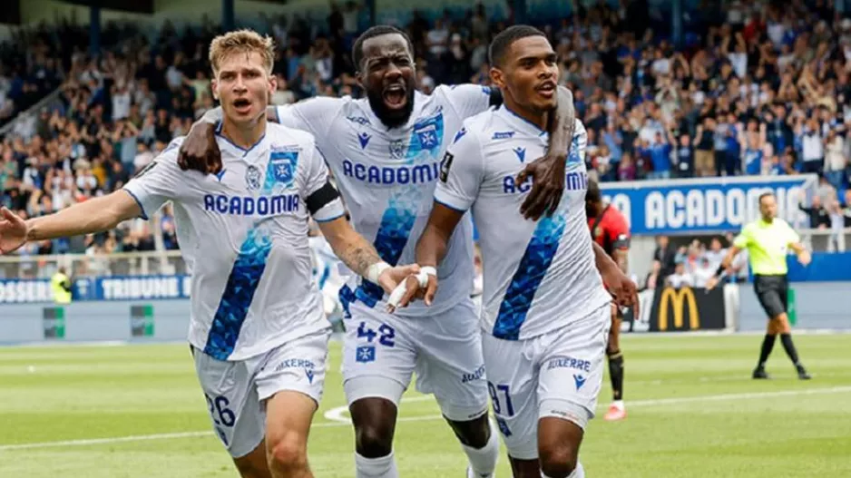 Επέστρεψε στη Ligue1 και έκανε πανικό με ανατροπή στο 90' + 5' η Οσέρ!