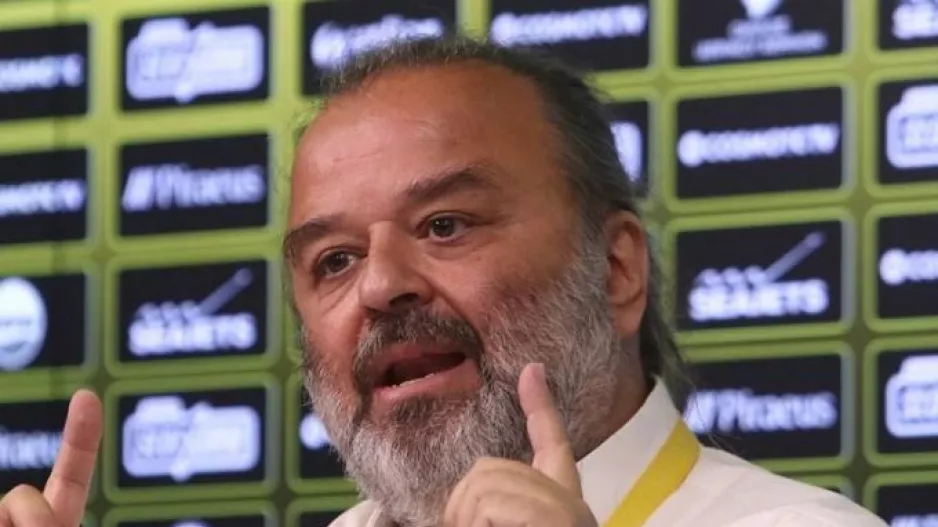 Ηλιόπουλος στους παίκτες: "Ήταν ντροπή για την ΑΕΚ και τον κόσμο της, σας επιβάλλω πρόστιμο"