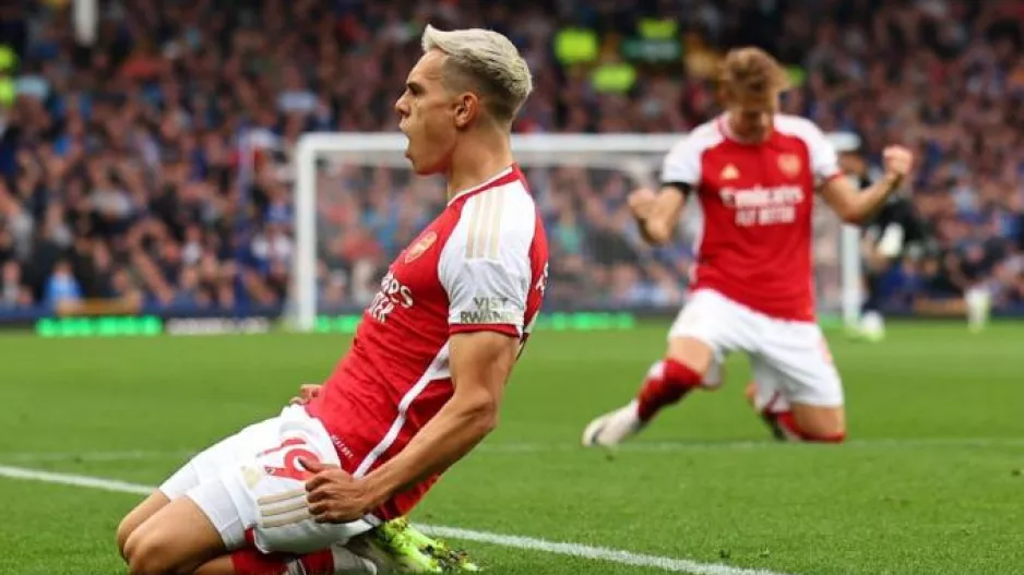 Η Άρσεναλ προσφέρει νέο συμβόλαιο στον Τροσάρ