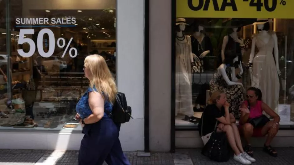 Σκηνοθέτησε ότι την λήστεψαν για να δικαιολογήσει στον σύζυγο τα ψώνια της!