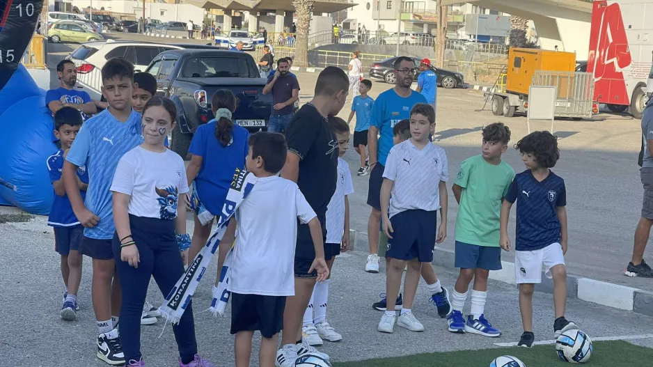 Πρώτο εντός και... fan day! (Φώτος Kerkida)