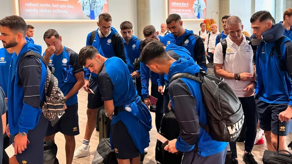 (ΦΩΤΟΣ) Check-in για Κύπρο