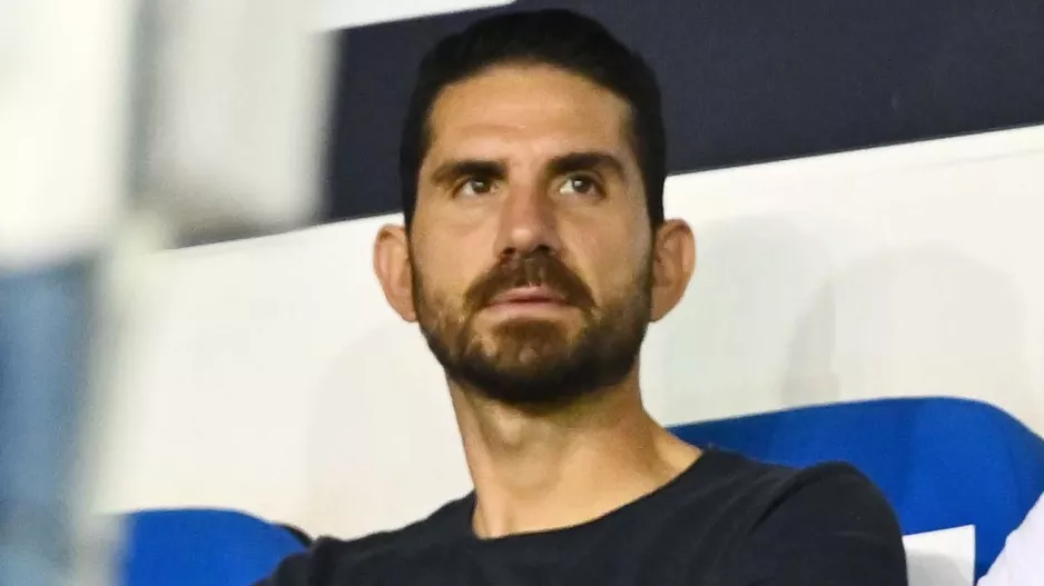 Παρακολουθεί... ο Μάριος