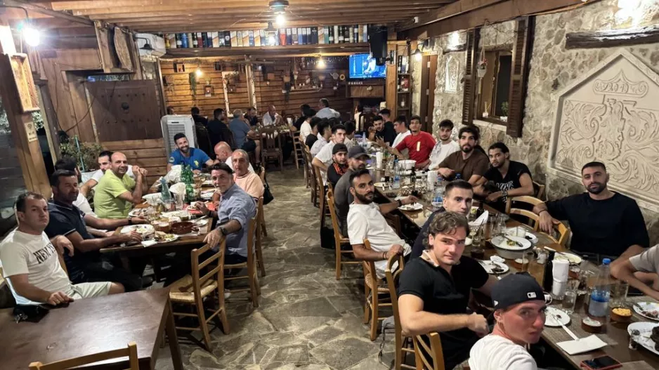 Χαλαρά πριν τη σέντρα