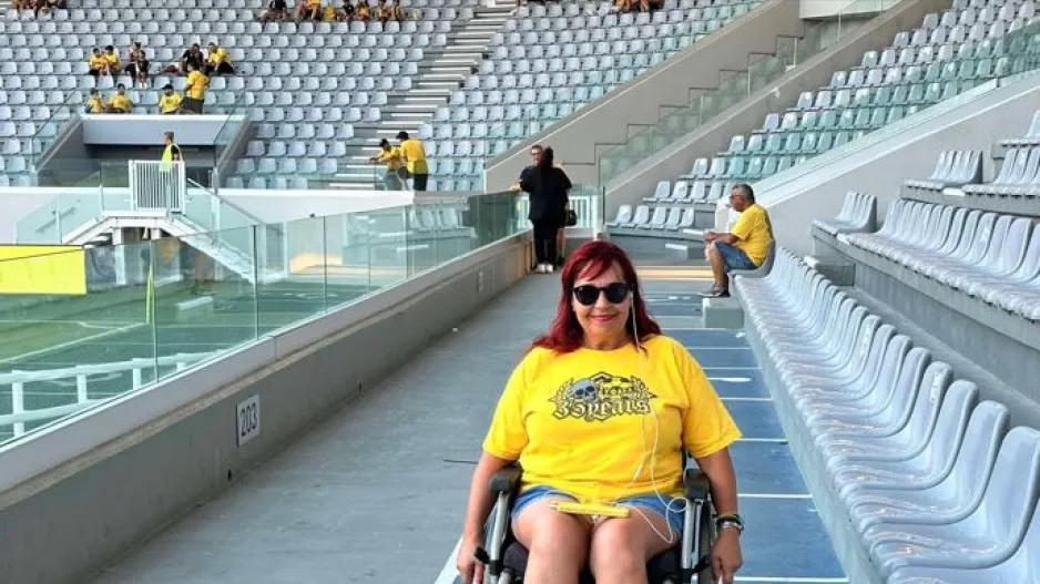 Πετρούλα; Παρούσα!
