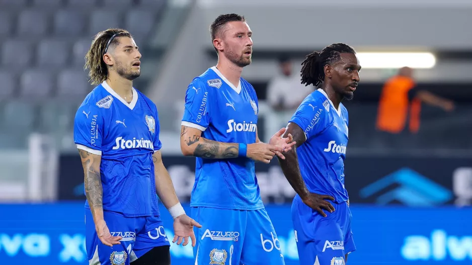 (Απόλλων) 4+2 απουσίες