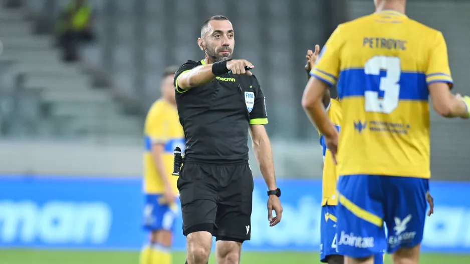 Διπλή παρέμβαση…  