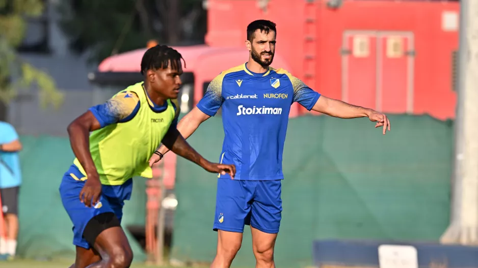 Χωράνε τελικά δυο αριστεροπόδαροι center back; 