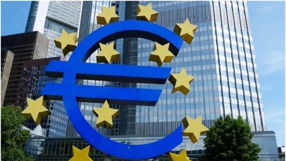 Η FED ανοίγει την πόρτα στην ΕΚΤ για νέα μείωση επιτοκίων τον Οκτώβριο
