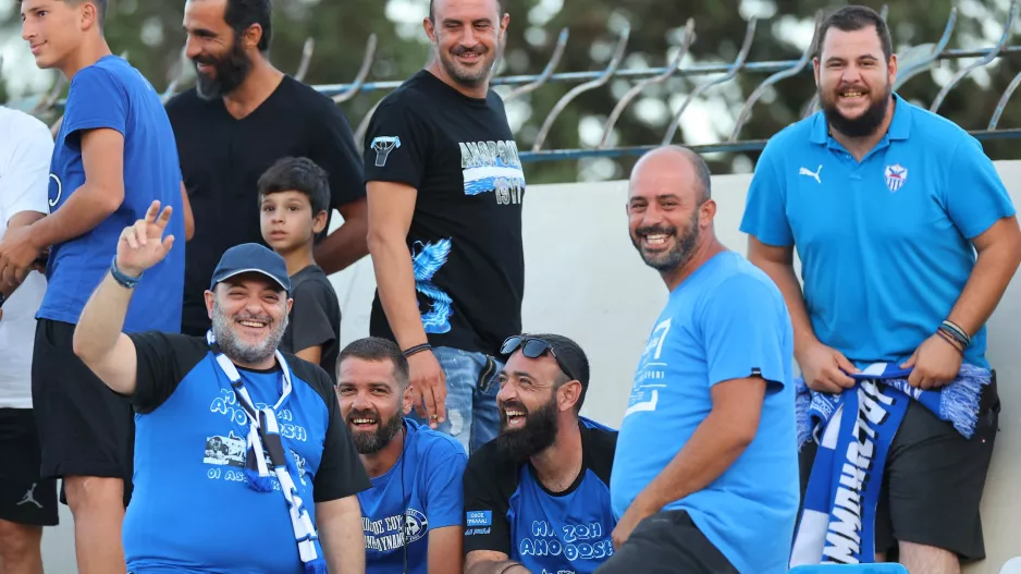 Ανάγκη για χαμόγελα