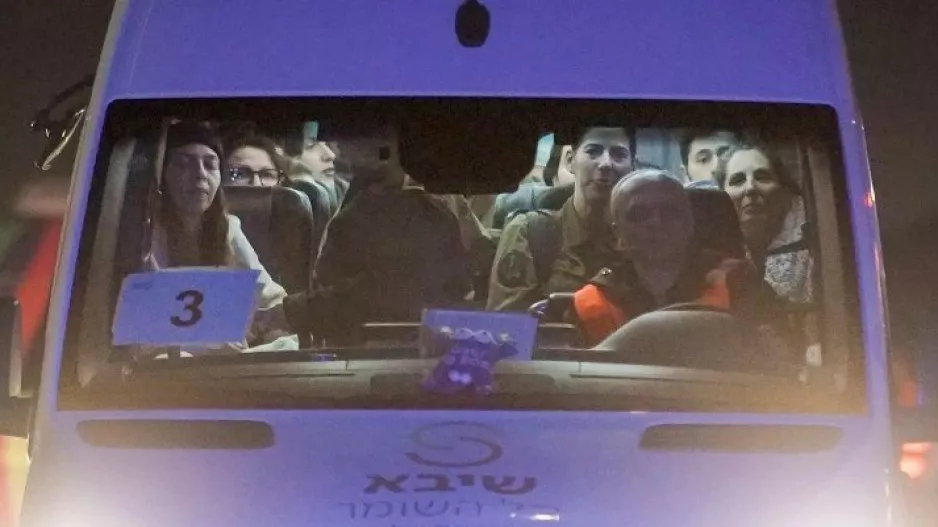 «Γύρισα, αλλά αυτό που ζω δεν είναι ζωή», λέει πρώην όμηρος της Χαμάς