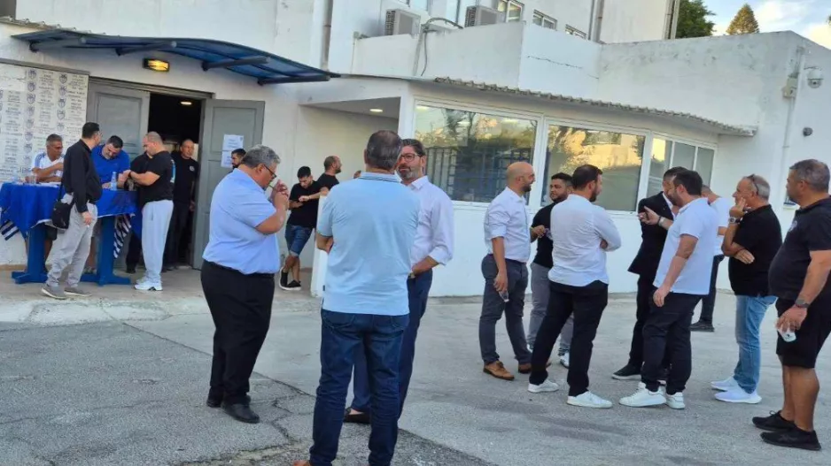 Loutsios Group/ Δωρίζει αυτοκίνητο στην Ανόρθωση 