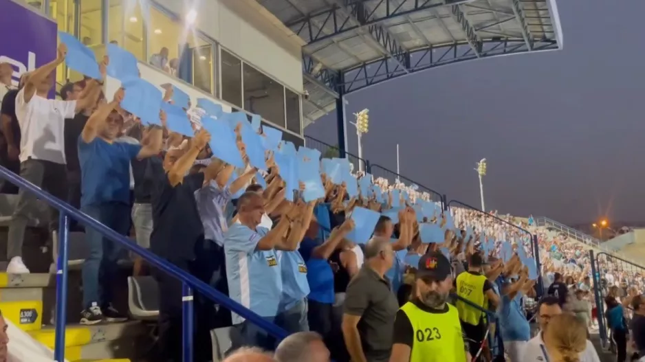 Εντυπωσιακή ατμόσφαιρα οι Παφίτες! (Βίντεο Kerkida)