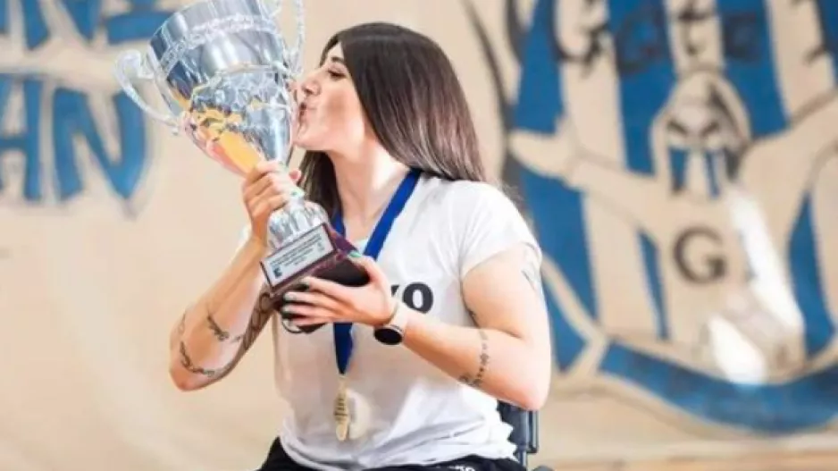 Θύρα 1 για Μαρία Μάρκου