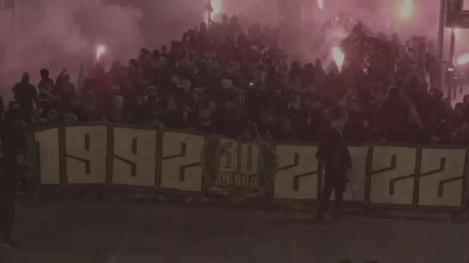 Θύρα 9: "Αφού μας θέλουν στους δρόμους θα είμαστε στους δρόμους"