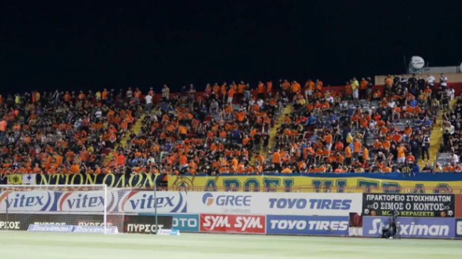 ΑΠΟΕΛ/ Sold out με Καρμιώτισσα