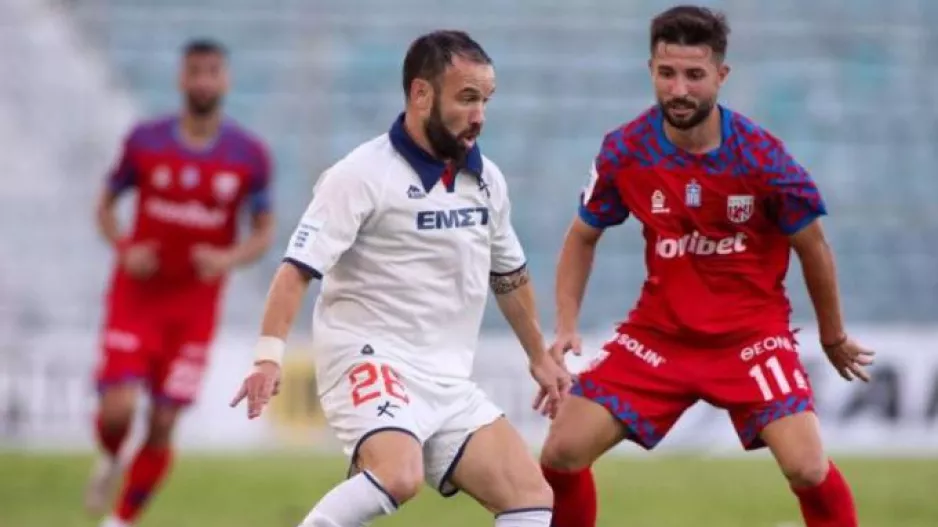 Βαλμπουενά ο έκτος 40άρης που παίζει στη Super League