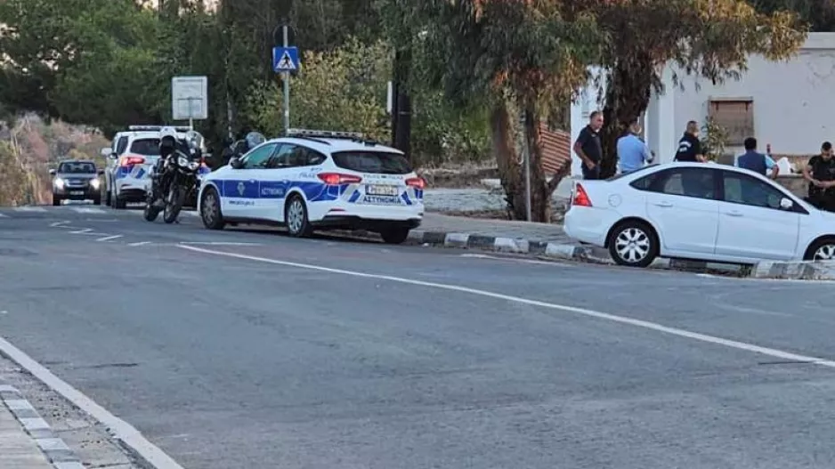 Απόδραση «κομμωτή»: «Τέσσερις δεσμοφύλακες ήταν στην οικία με τον ισοβίτη»