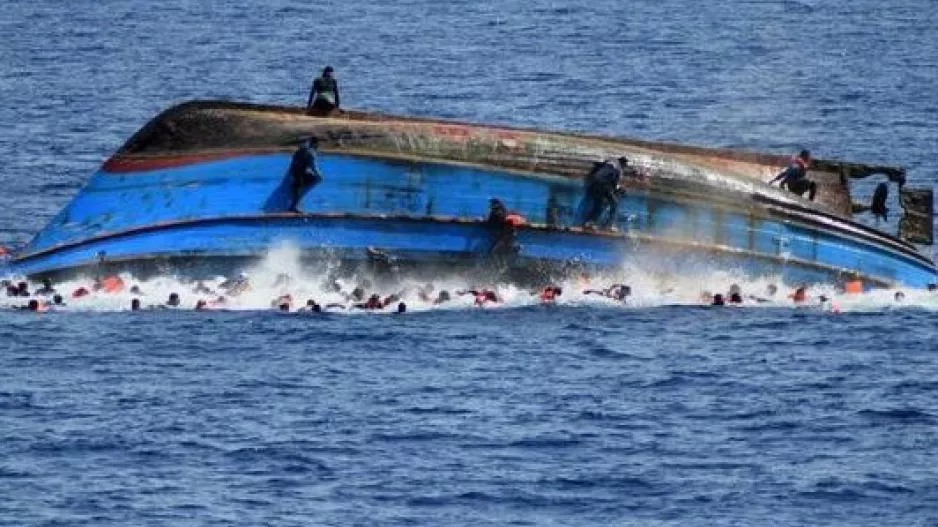 Ναυάγιο με μετανάστες στη Μάγχη - Τουλάχιστον 12 νεκροί