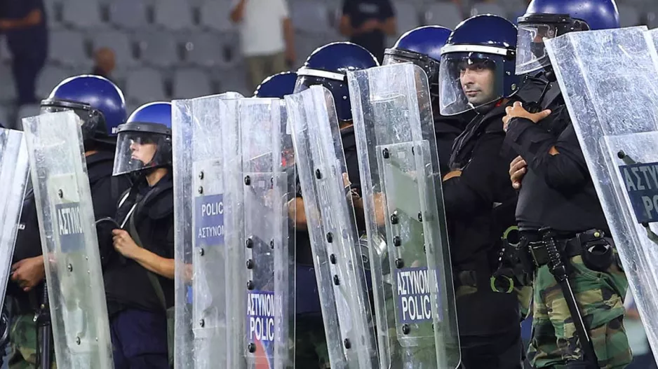 (Πληροφορία από Προεδρικό) ΠΡΟΣ τερματισμό μετακίνησης φιλάθλων!