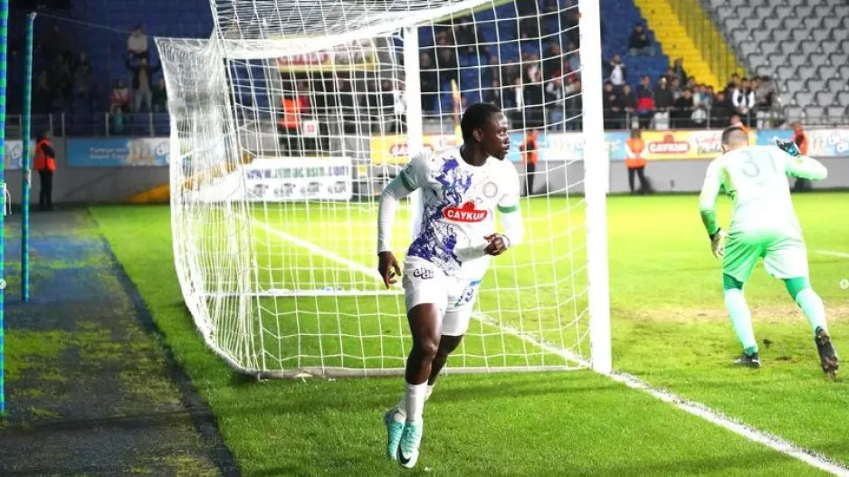 ΣΤΟΧΕΥΟΥΝ Oumar Diouf 