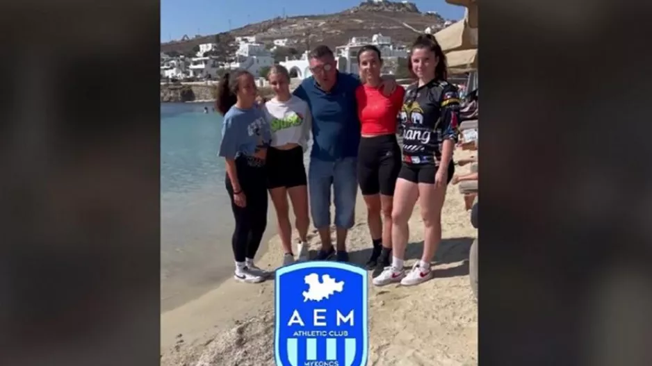 H πρώτη ποδοσφαιρική ομάδα γυναικών στις Κυκλάδες