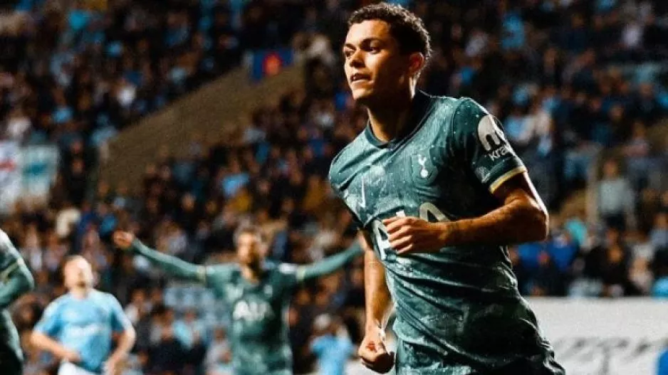 League Cup: Αγχώθηκε αλλά προκρίθηκε στις καθυστερήσεις η Τότεναμ