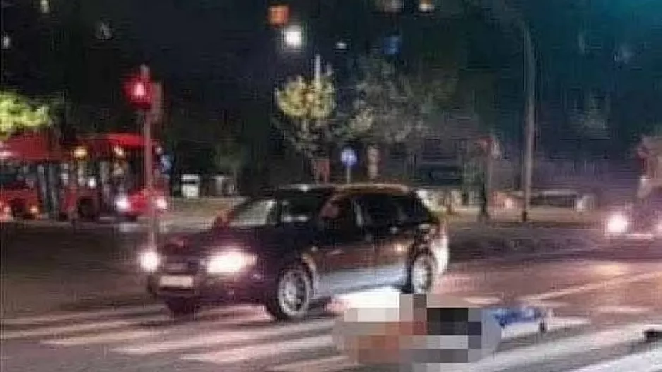 Ο νεκρός έπεσε στον δρόμο από τη νεκροφόρα - Η αντίδραση του Γραφείου Τελετών