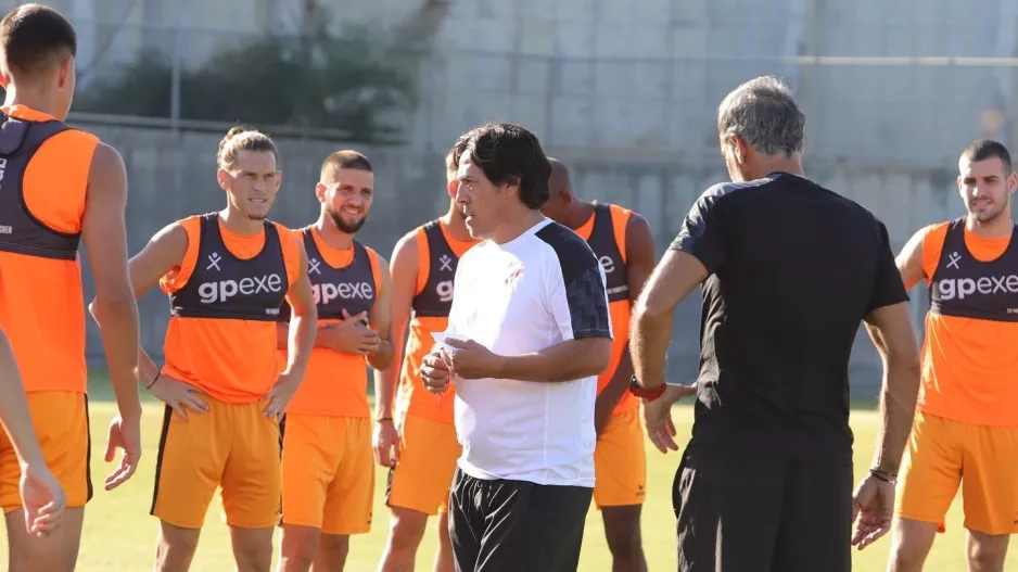 ΚΛΙΚΣ από την προπόνηση με Καμορανέζι
