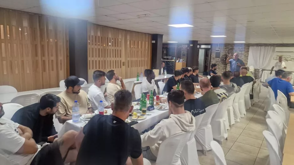 Δεξίωση... Αλκής (Φώτος)