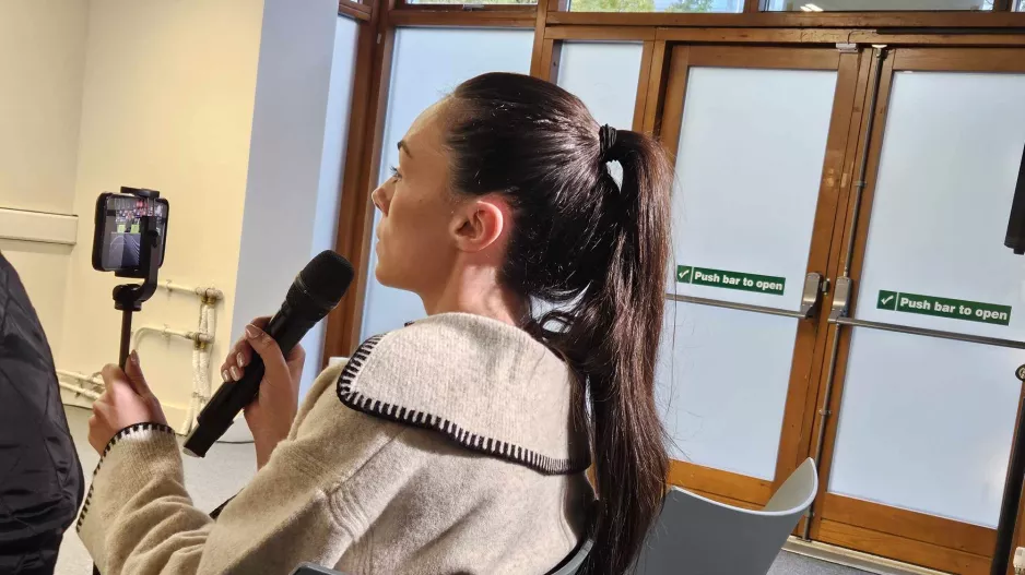 Η κυρία από την Ιρλανδία...