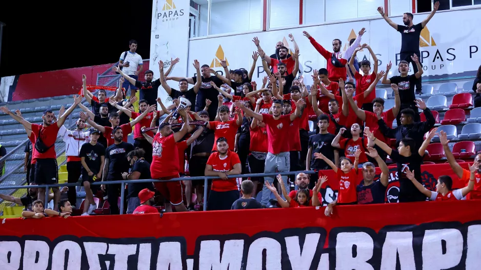 Red Rebels:"Δεν θα αφήσουμε να μας λυγίσει η κακή..."
