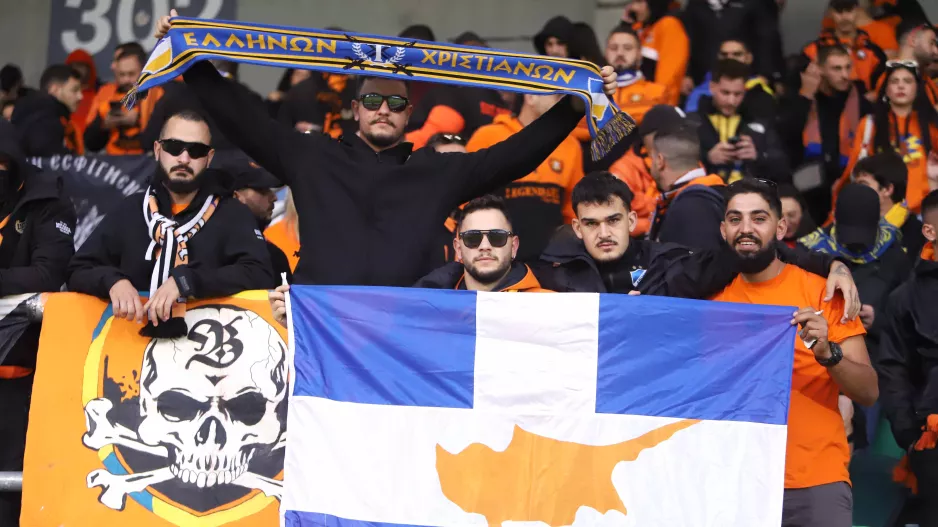 Ο κόσμος του ΑΠΟΕΛ στο Tallaght Stadium (φώτος)